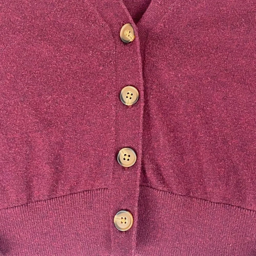 Old‎ Navy Girls’ V-Neck Cardigan Sweater Size Large (10/12)
